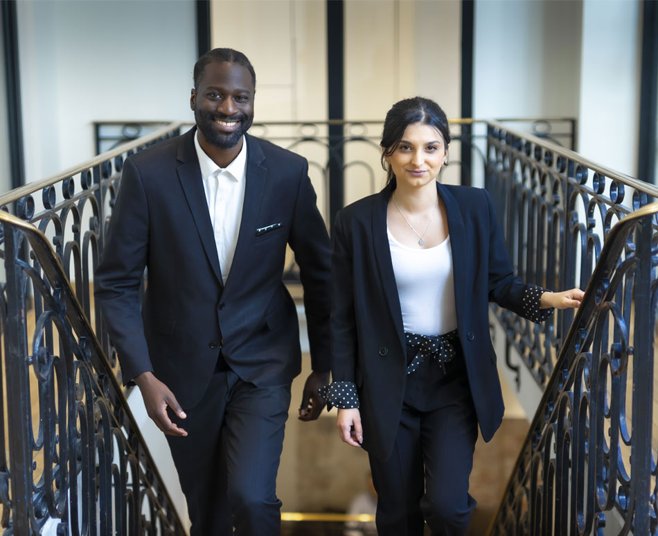 hôtes et hôtesses d’accueil en entreprise et évènementiel dans un hôtel particulier